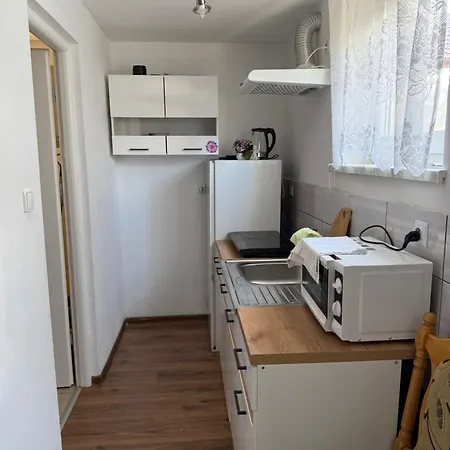 Mieszkanie Pod Tarasem Ul Akacjowa 1 *
